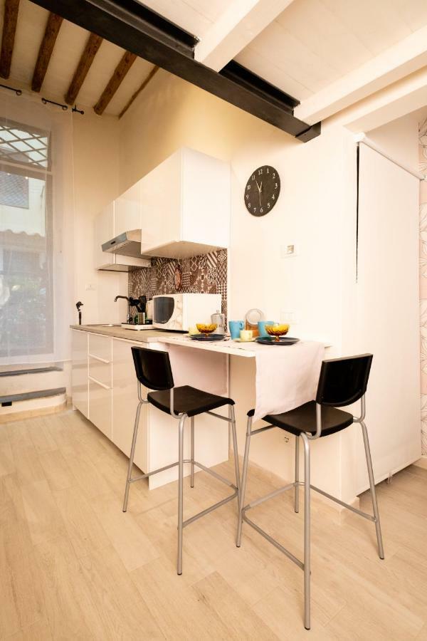 Il Nido - Cozy Studio Apartment In Santa Croce ฟลอเรนซ์ ภายนอก รูปภาพ