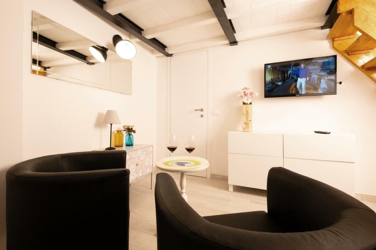 Il Nido - Cozy Studio Apartment In Santa Croce ฟลอเรนซ์ ภายนอก รูปภาพ